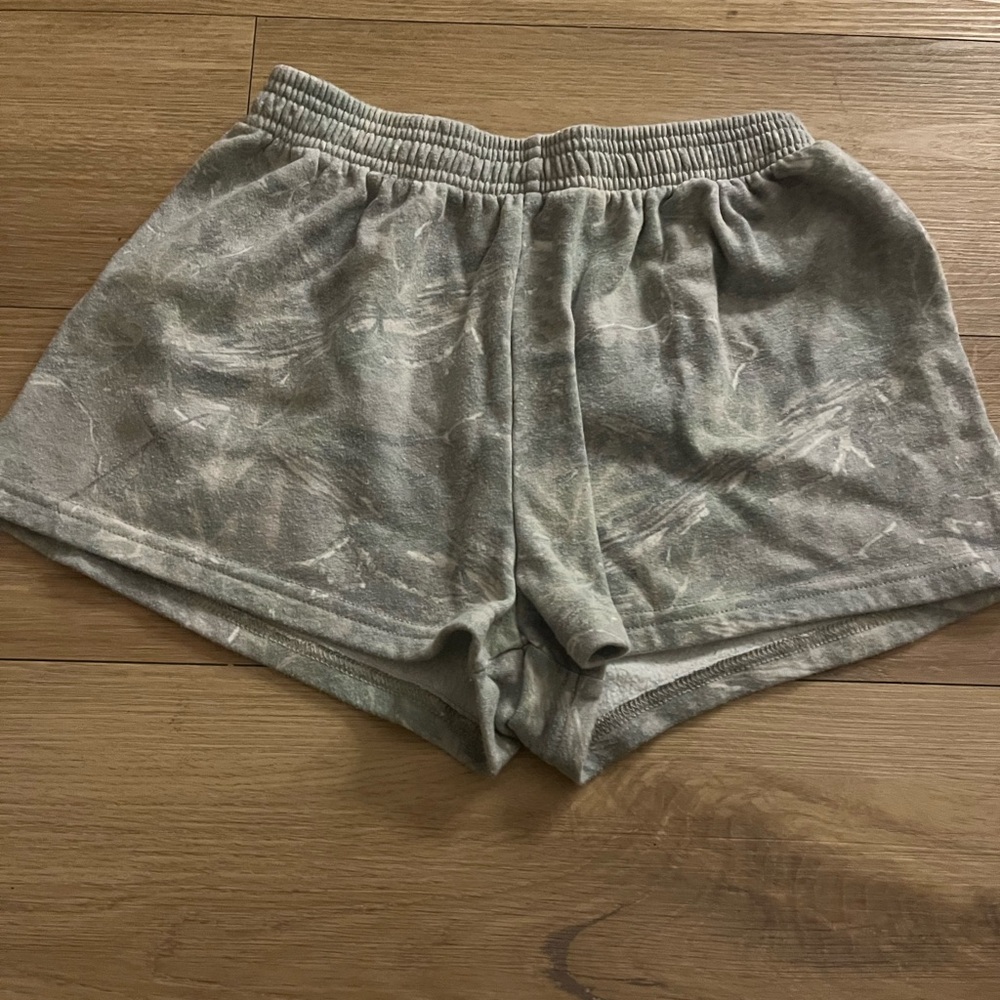 PacSun Women's Camo shorts